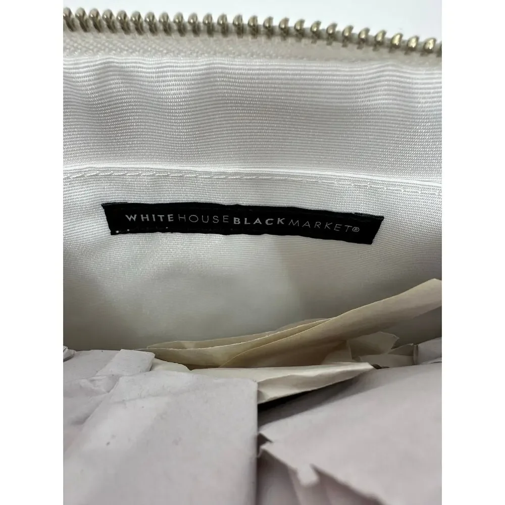 White House Black Market NWT White Purple Hydrangea Stud Wristlet Clutch Purse - Picture 3 of 8